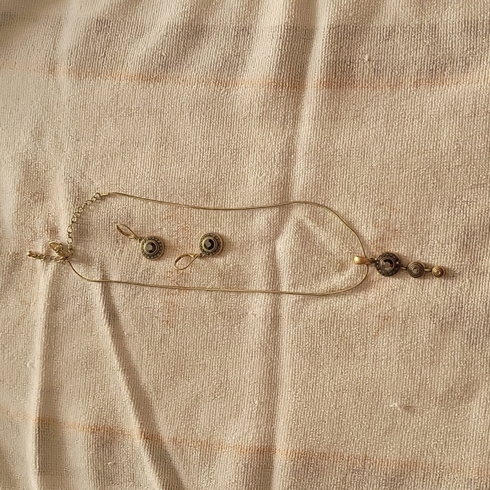 Necklace and earrings